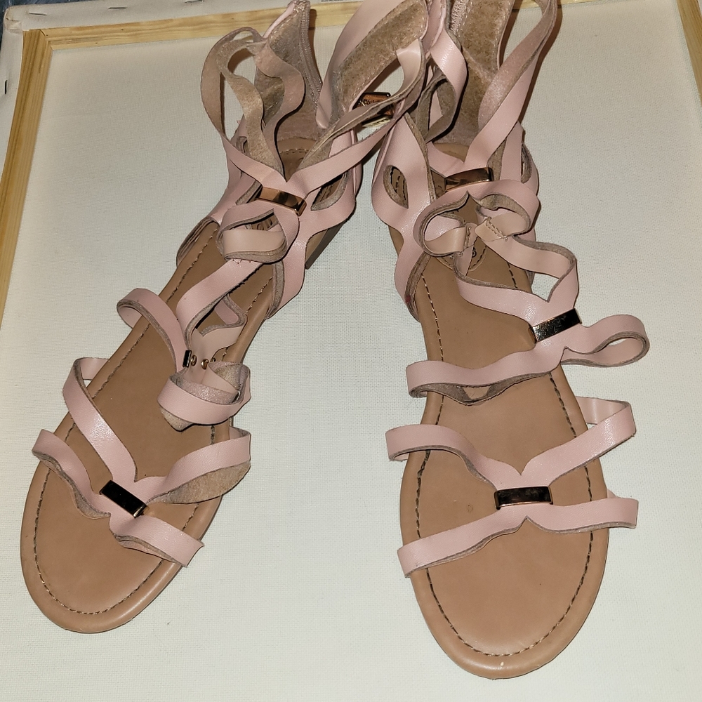 Breckkeller sandals sz 8.5 pink